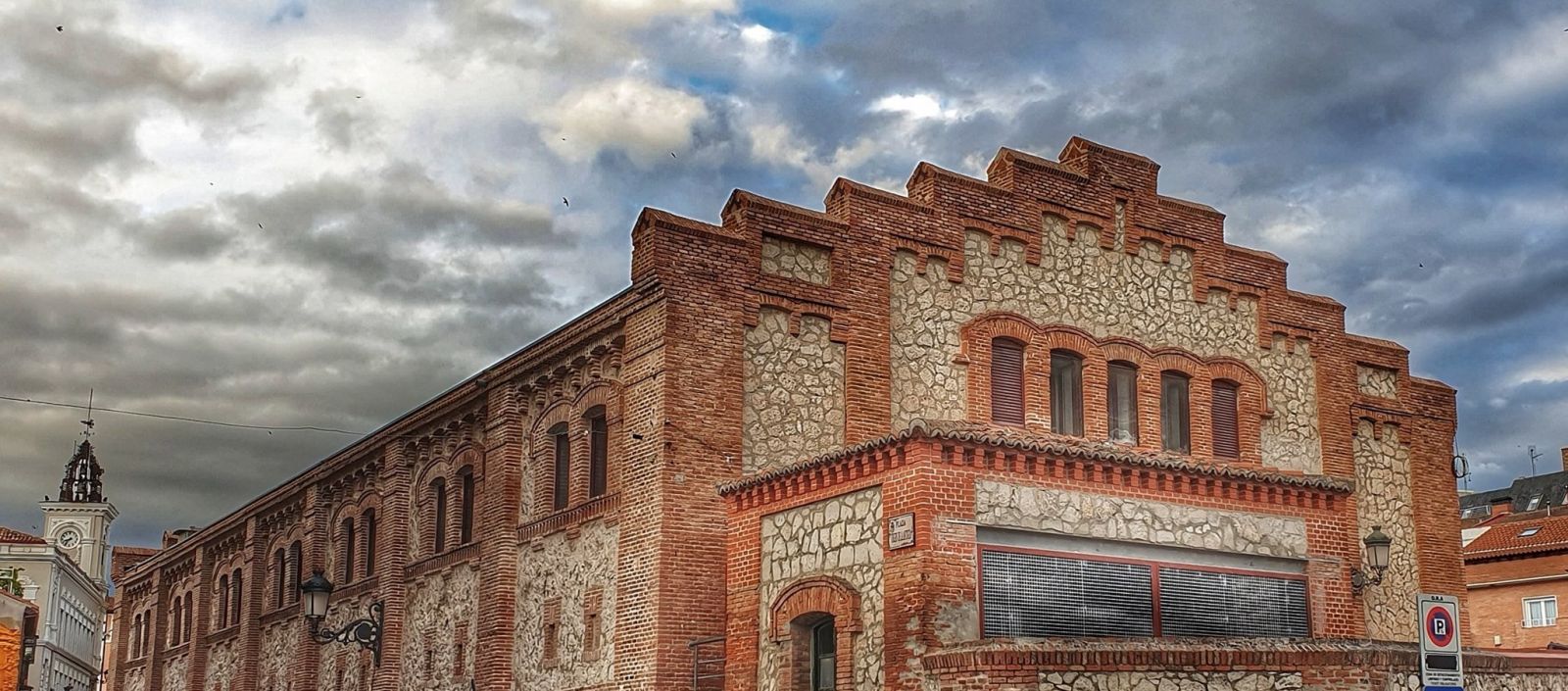 Un edificio emblemático en Guadalajara: El Mercado de Abastos